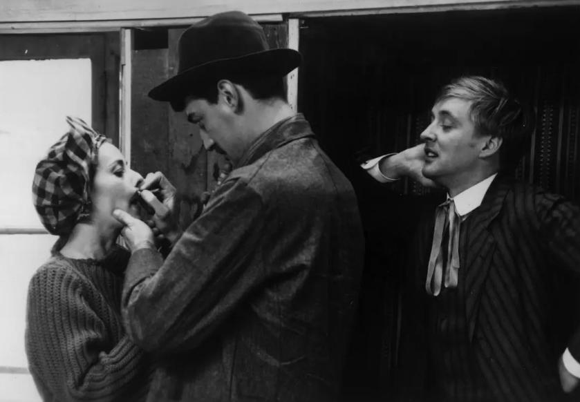 好于98%的情色片，她一脱就惊艳世界