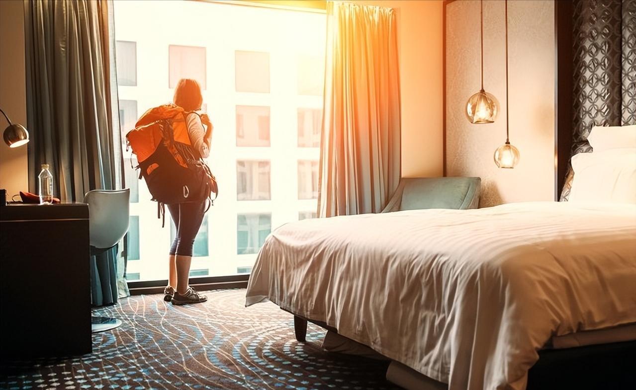 住酒店有什么好玩的故事,住酒店有趣的事情