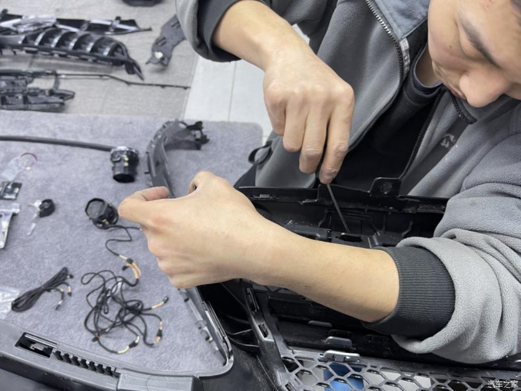 奔驰c43amgcoupe内饰改装,奔驰c43旅行版改装大包围