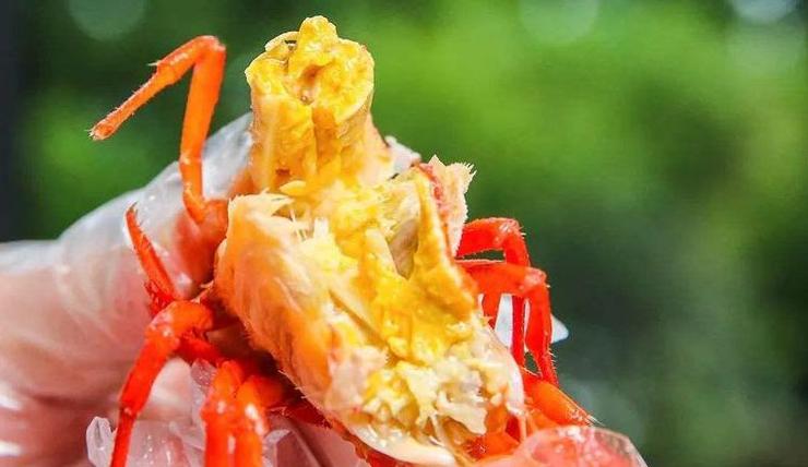 小龙虾吃了不能吃的部位会怎么样,吃小龙虾的时候不能吃到什么东西