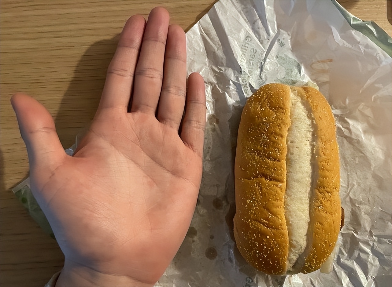 肯德基麦当劳汉堡份量越来越小,麦当劳的汉堡和肯德基的哪个大