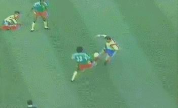 1990年世界杯主题曲意大利之夏,1990世界杯现场意大利之夏英文版