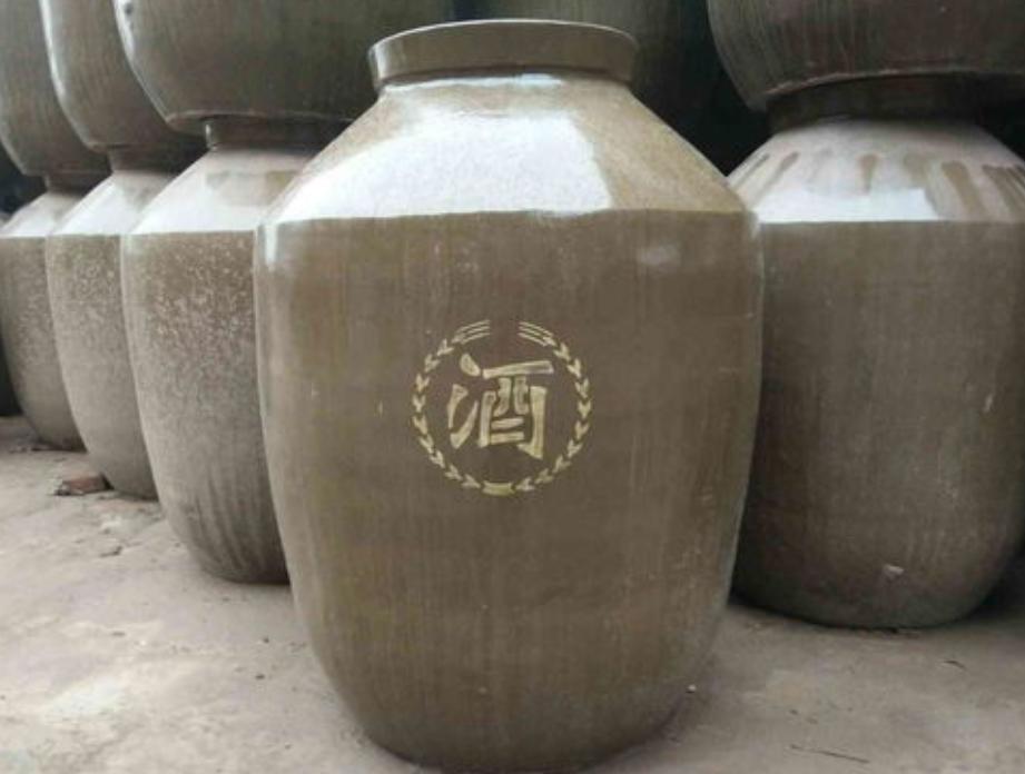 纯粮固态法酿造的白酒的成本,纯粮酿造白酒一斤成本多少钱