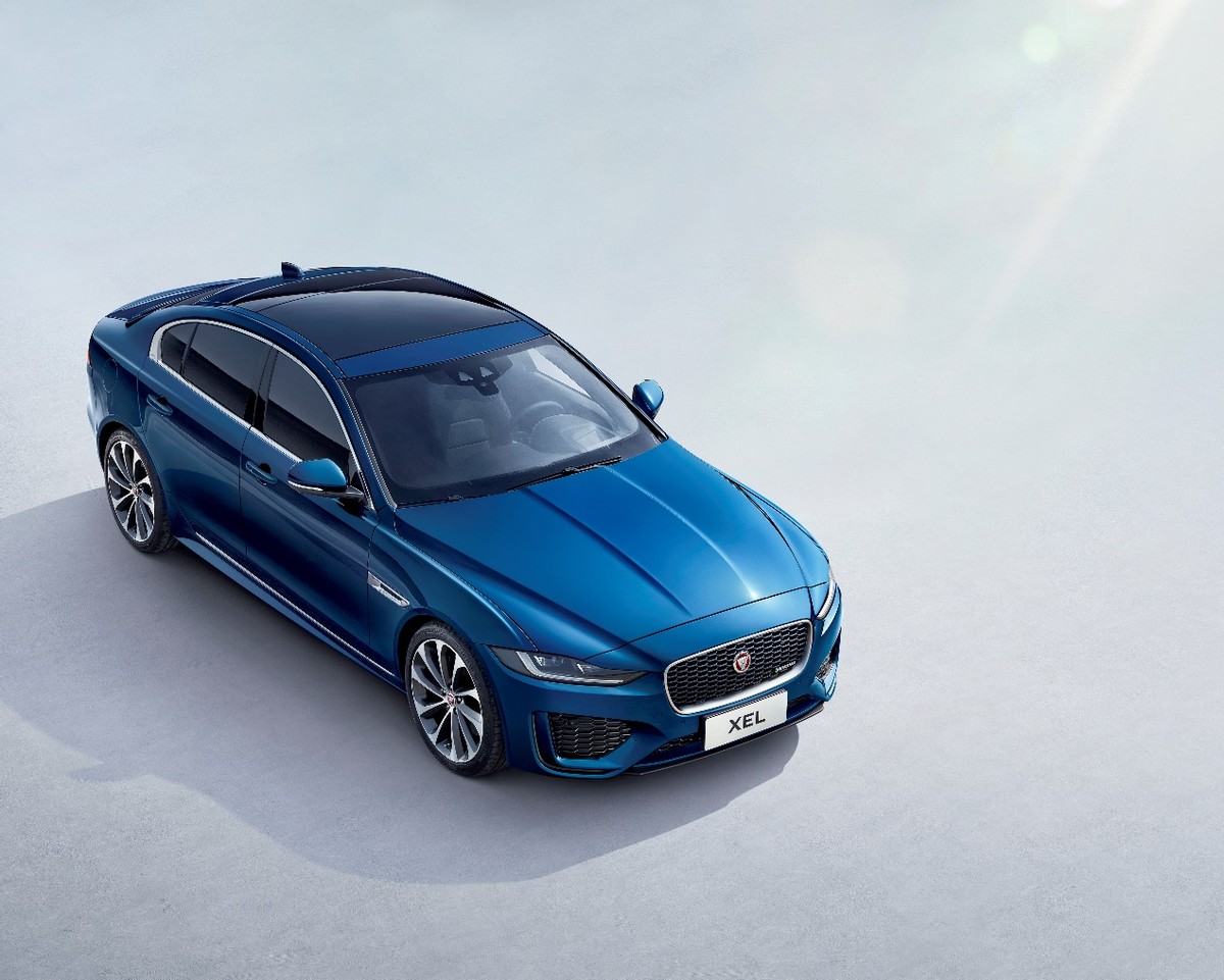 捷豹xelp200驾驶感受,捷豹xel第一人称驾驶视角打方向盘