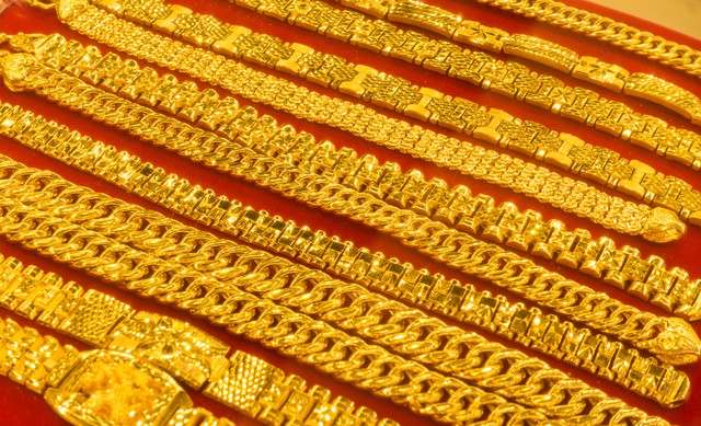 黄金暴跌100元每克意味着什么,08年金融危机黄金为什么暴跌