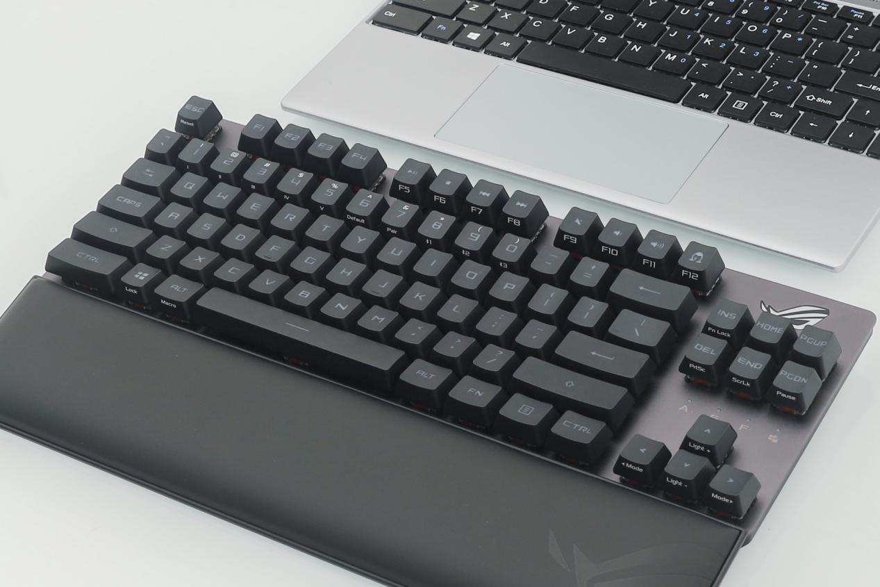 一入行业深似海从此再无回头路,一入深似海从此不由人