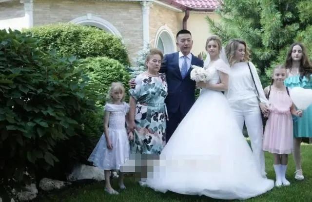 哈尔滨小伙娶俄罗斯网红,东北农村小伙娶俄罗斯大美女