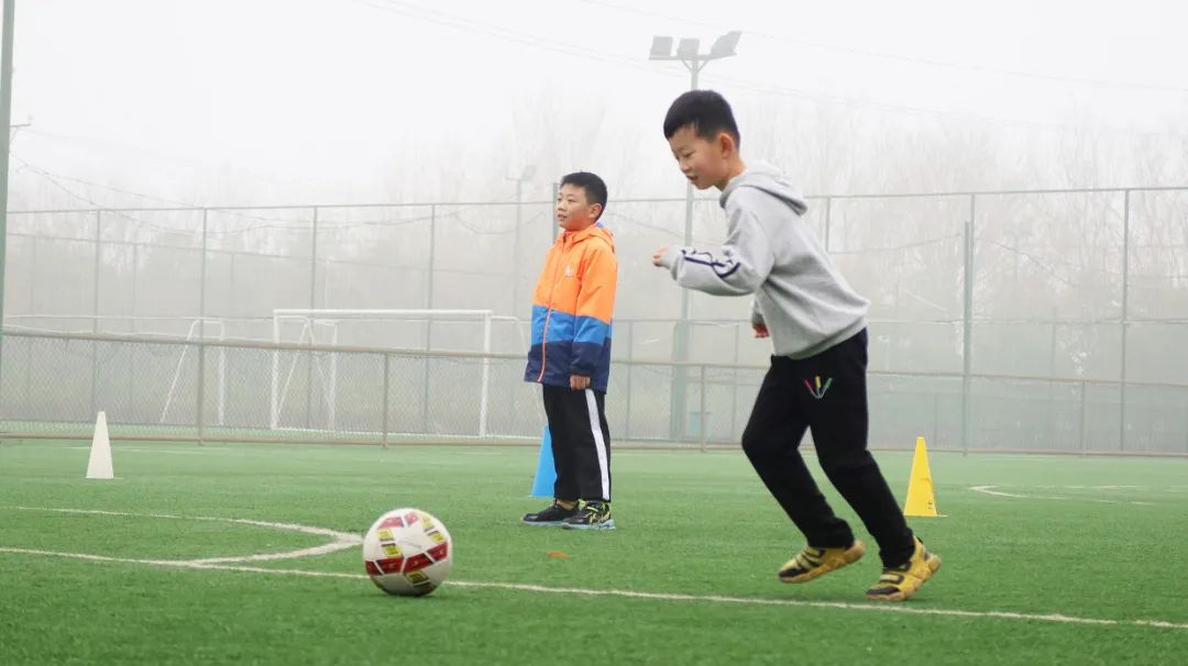 全民健身日健身盛宴点燃运动激情,周末公益养生课