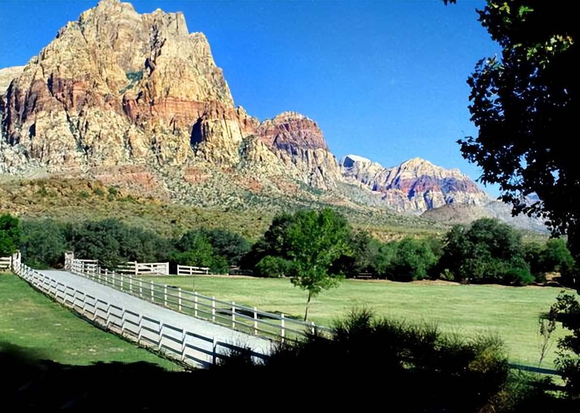 历史上的今天11月10日,历史上的10月31号
