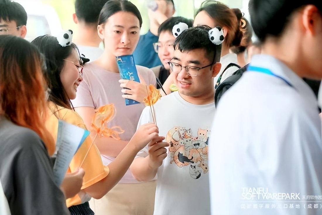 覆盖近100所高校，收取简历12000余份，天府软件园2023年秋季招聘校园行火热开展