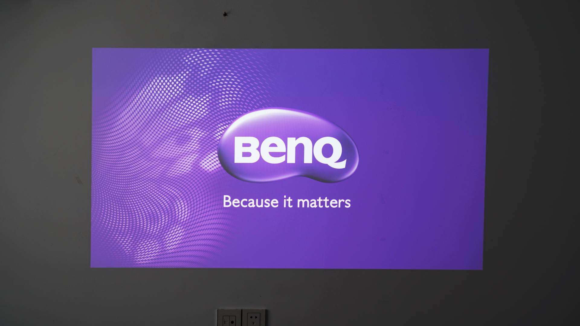 明基mh560投影仪评测,明基mw560投影仪使用教程