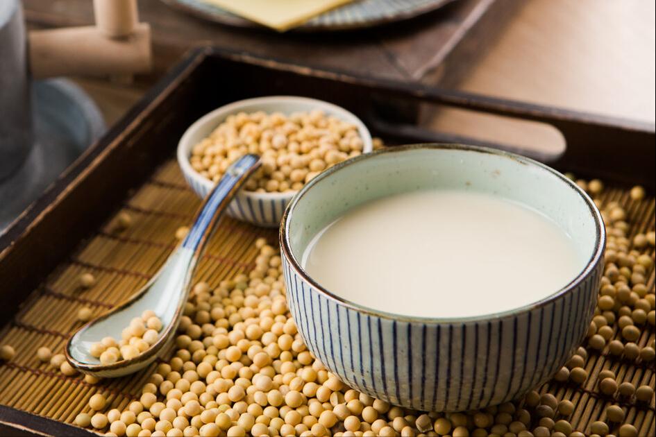 用豆浆机做豆浆需要泡好黄豆吗,浸泡过的黄豆打豆浆比例