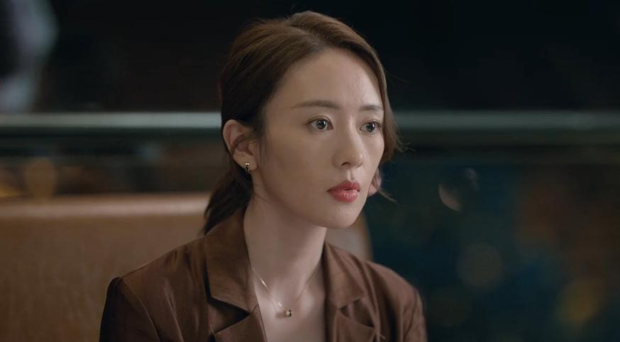 张颂文和冯绍峰走红毯互相谦让,冯绍峰张颂文翻白眼