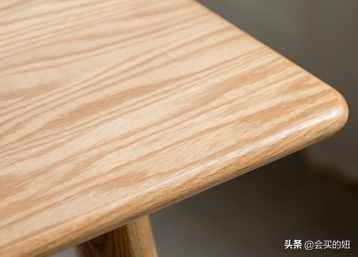 天然大理石餐桌和实木餐桌哪个好,实木餐桌怎么选