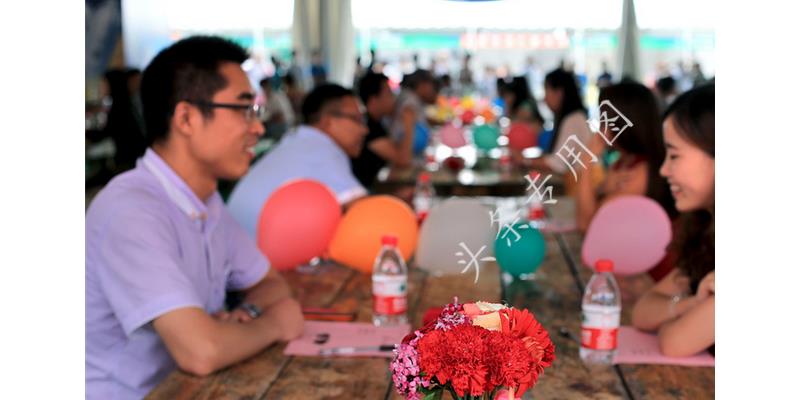 我38岁，未嫁，八姐弟，23个外甥侄子，每年红包让我苦不堪言