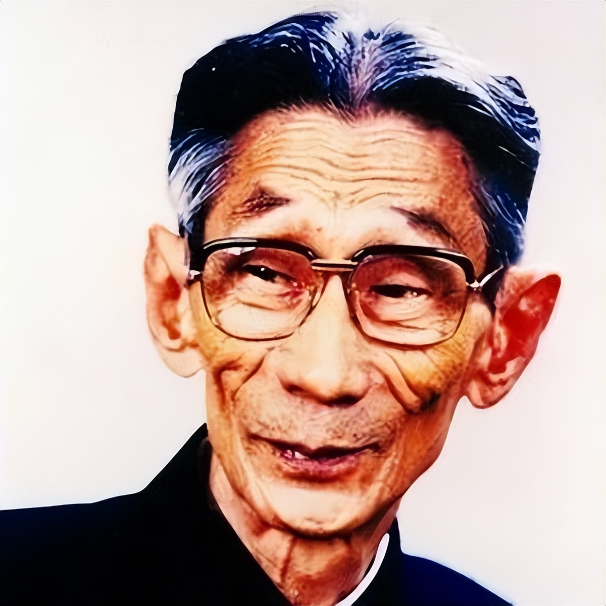 1956年毛主席接见马三立，被马老逗得捧腹大笑：国宝，你是国宝