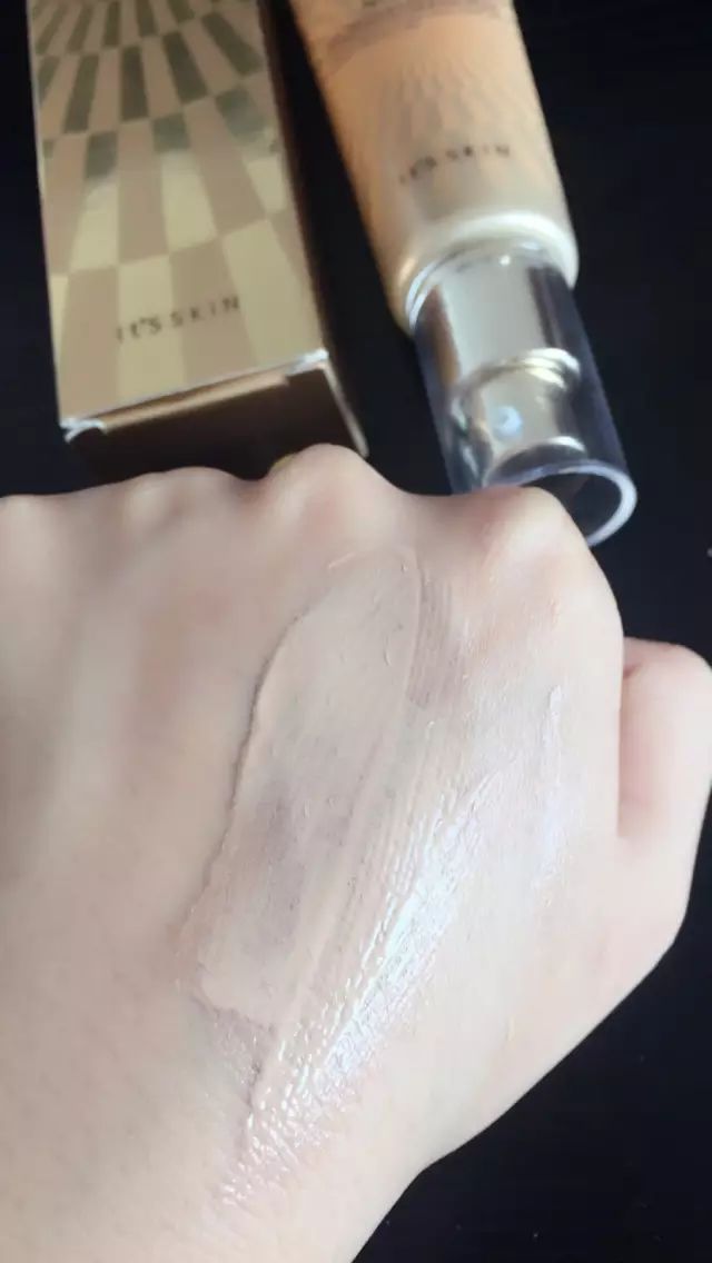 遮瑕效果好的气垫bb霜推荐,气垫bb霜遮瑕美白保湿哪个好