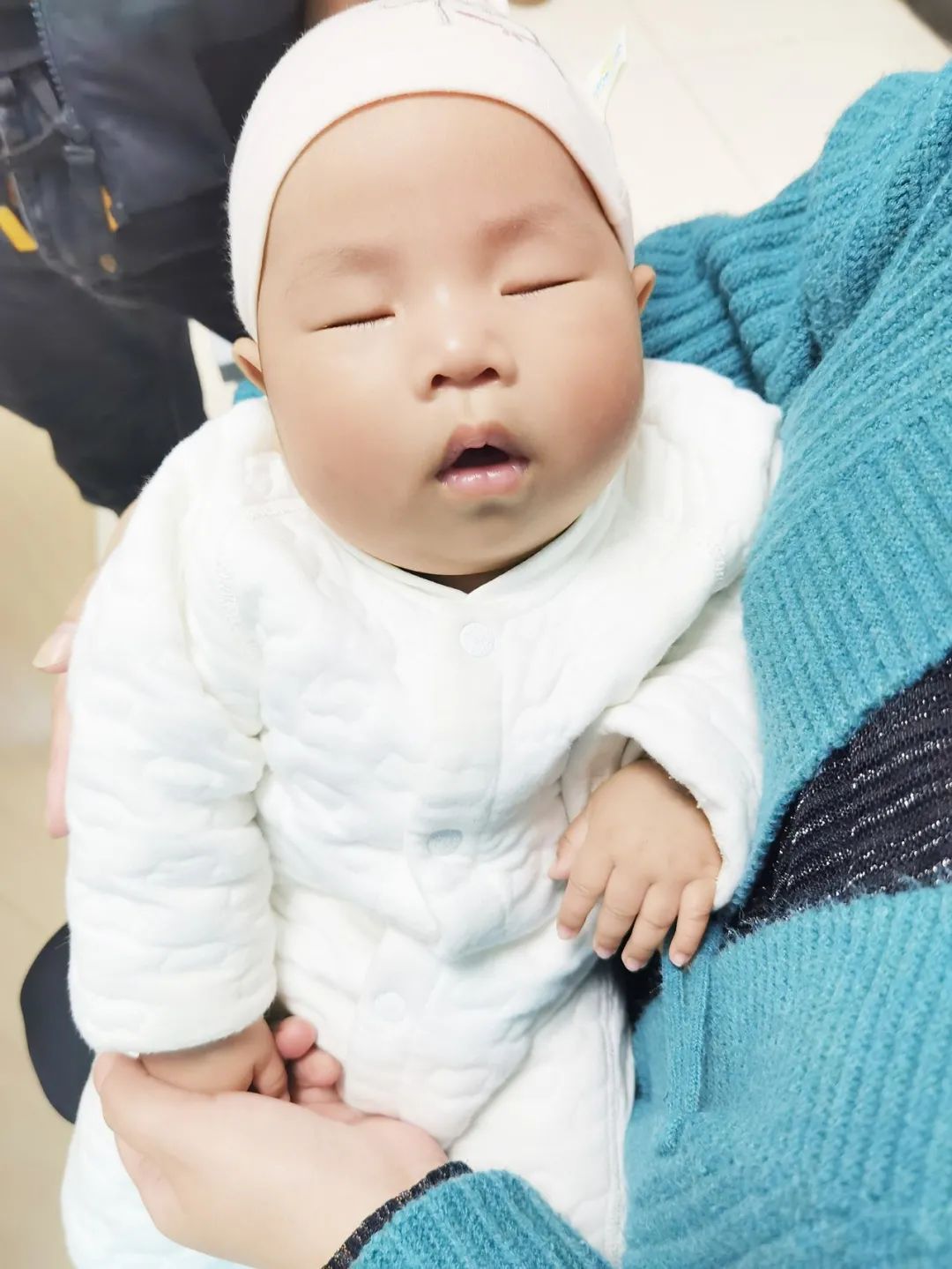 37岁生二胎输卵管一侧堵塞,双侧输卵管堵塞做腹腔镜能治好吗