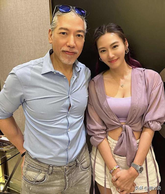 张耀扬带女友现身,张耀扬和富婆唱歌