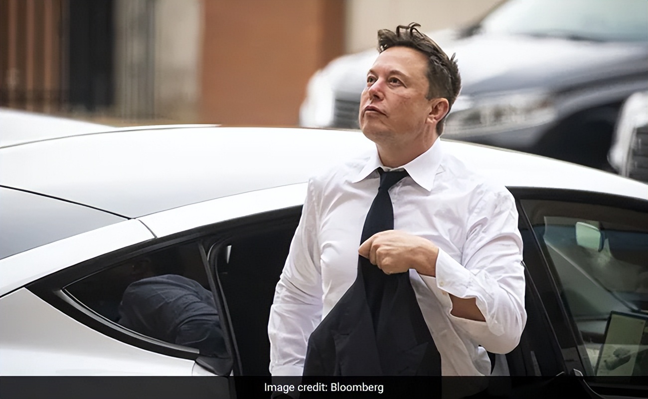 马斯克称以更低价收购推特,马斯克曝光自己收购推特原因