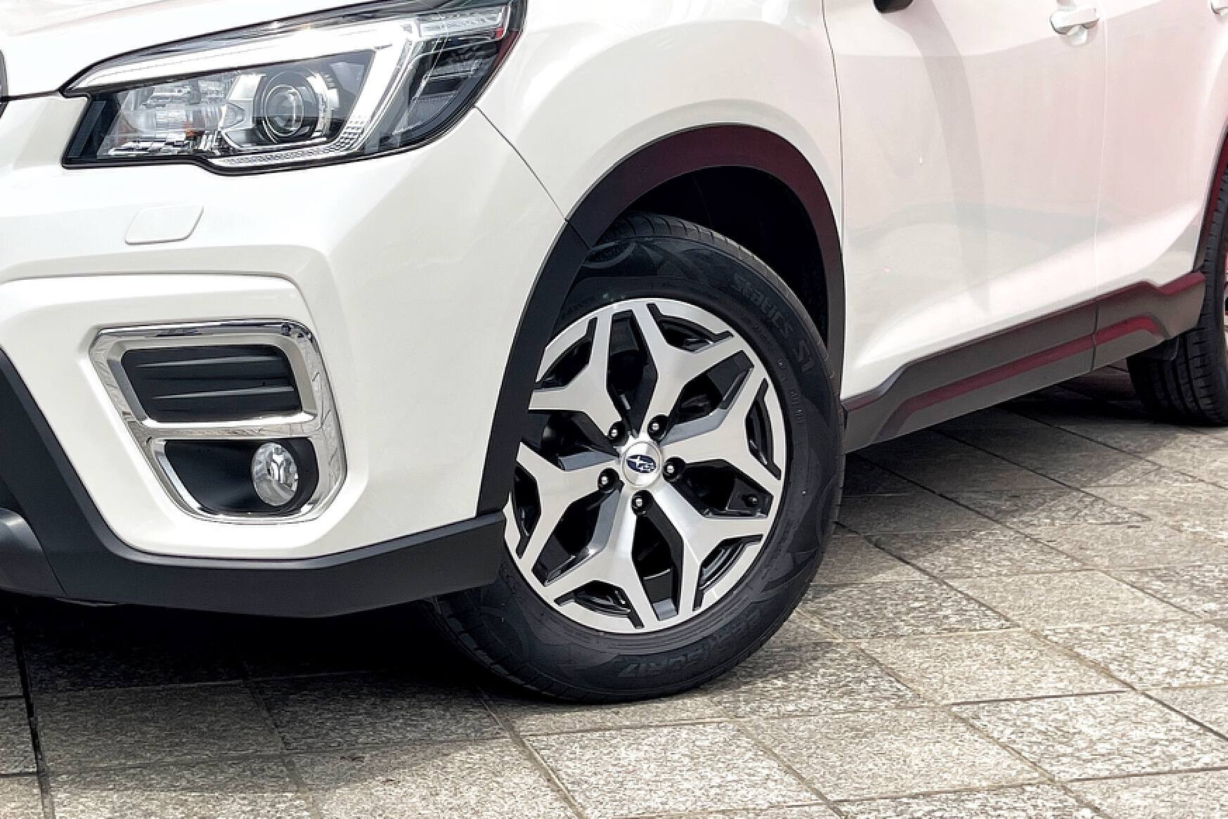 支点轮胎哪国品牌,支点和雷神静音轮胎哪个好