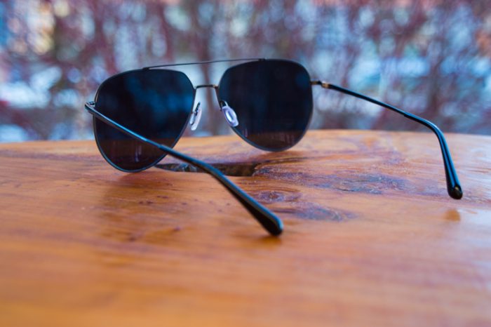 米家的偏光镜套镜怎么样,米家太阳镜跟尼龙太阳镜区别