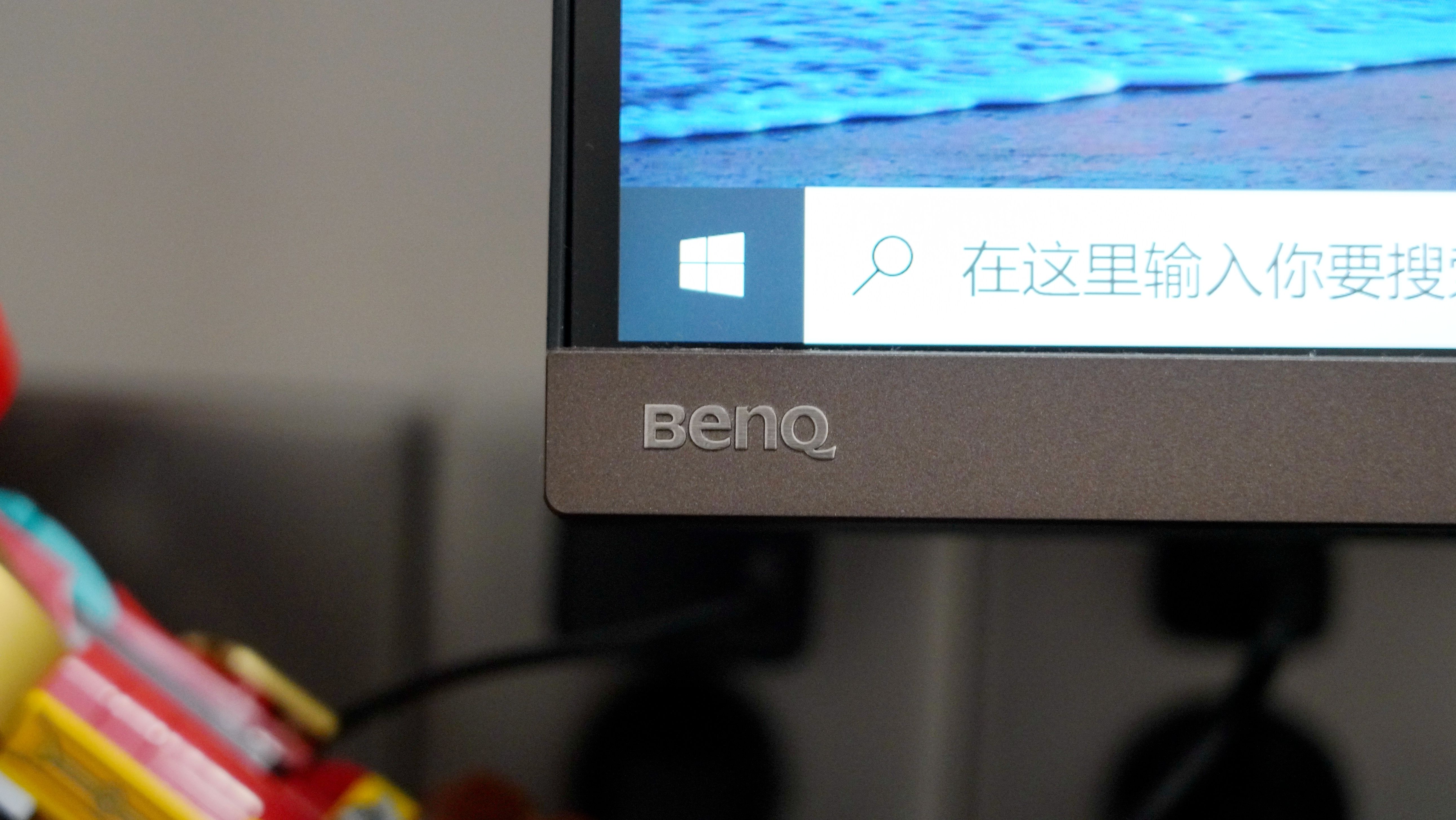 布置书桌的便宜好物,书桌桌面布置必备物品推荐