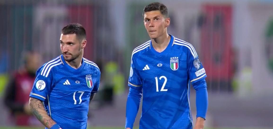 2-0！意大利赢得多难看？下半场被狼狈*攻围**51万人口小国射门9次