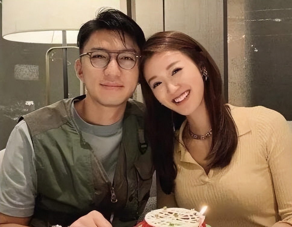 性别保密！TVB小花怀孕第4个月已明显见肚，已知男女但仍未要公开