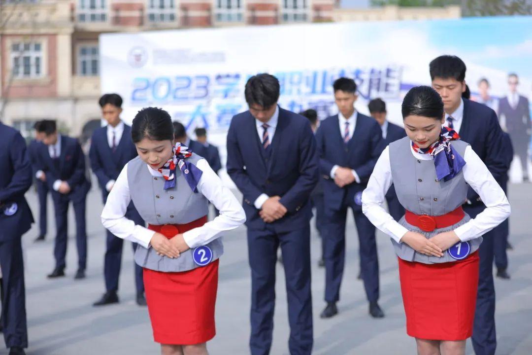 四川西南航空职业学院是什么风格,四川西南航空职业学院校园风采