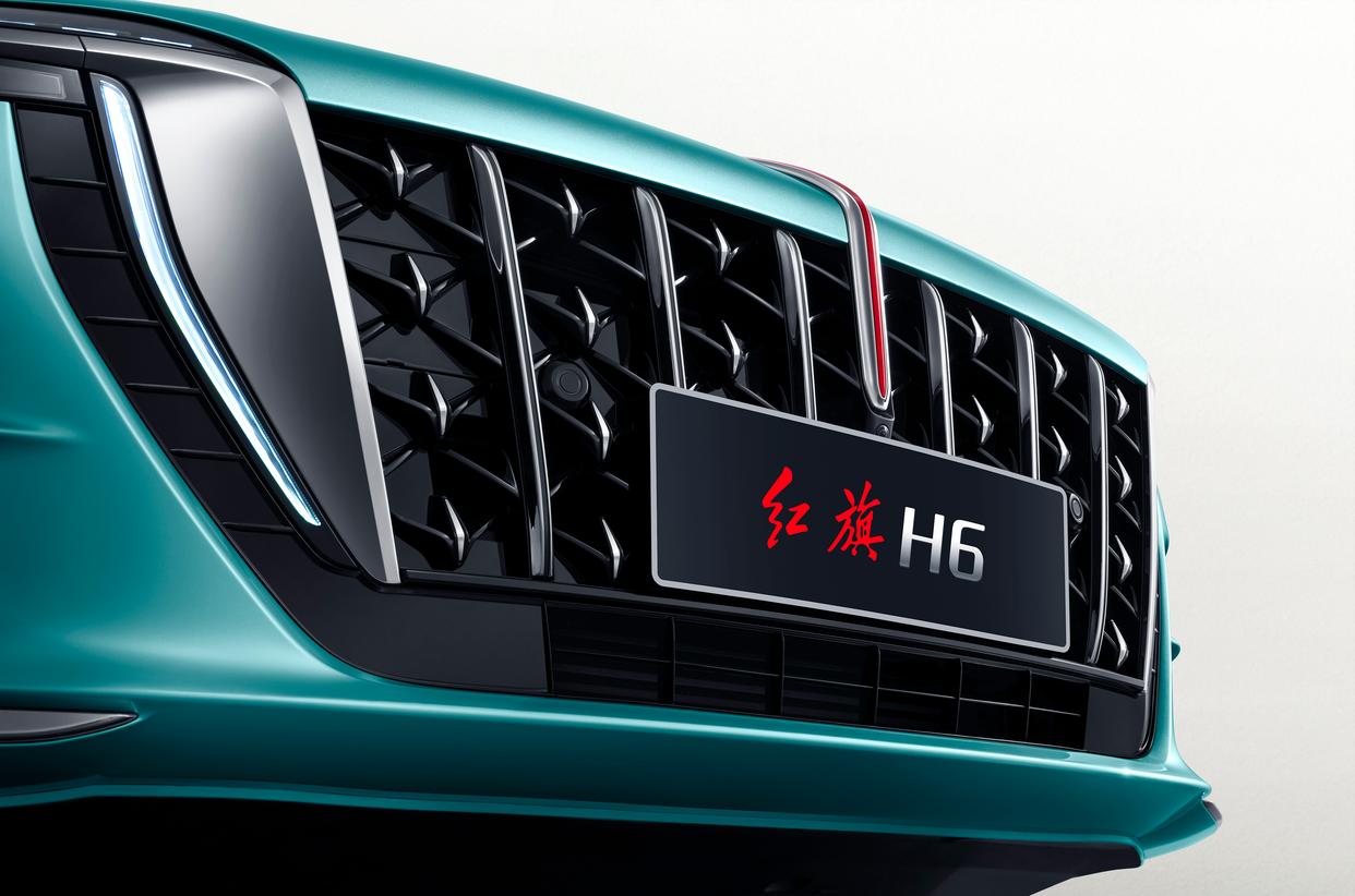 一场高速堵车，6小时才跑80公里！领悟电动汽车和燃油车的差距