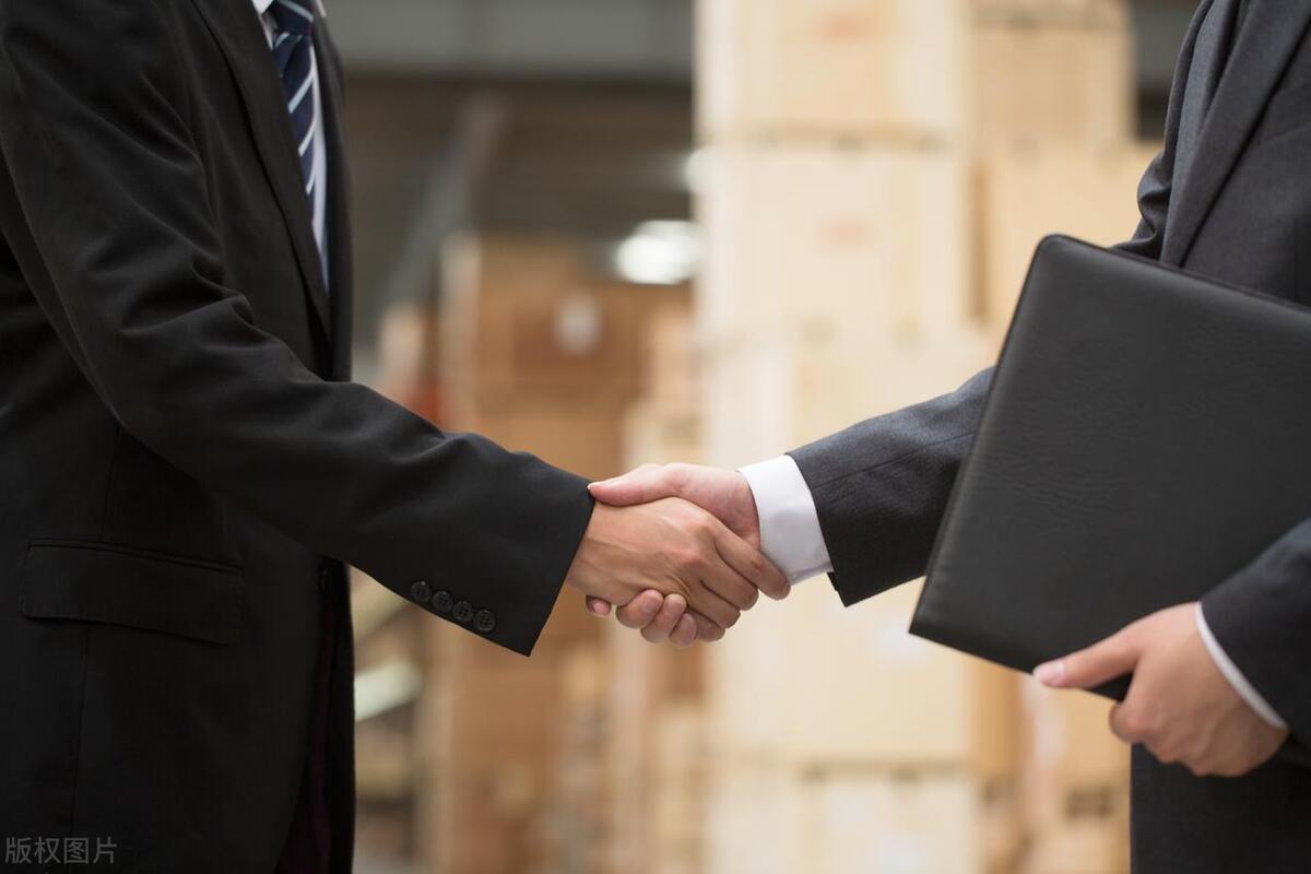 三个人赚钱的故事,三个赚钱的经典案例