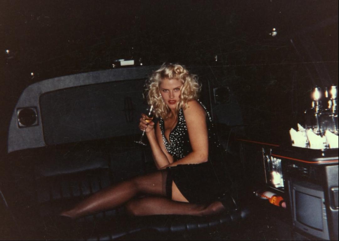 她曾经红极一时26岁退出娱乐圈,她一夜成名后淡出娱乐圈