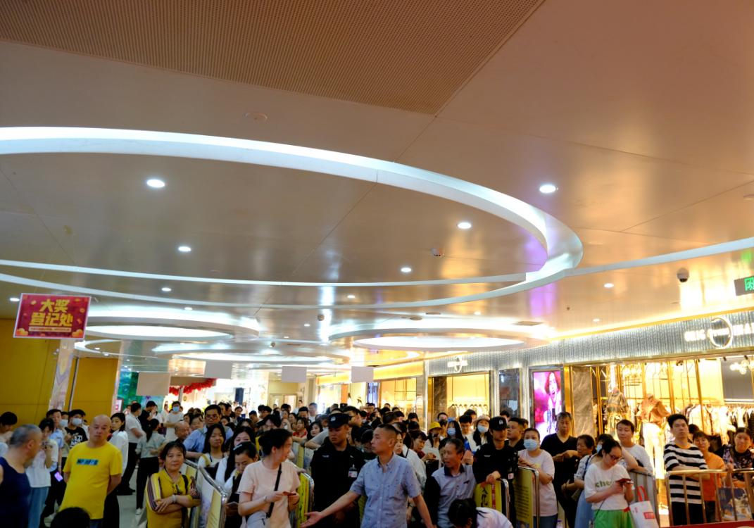 美容店选址必要条件,开美容店加盟陷阱