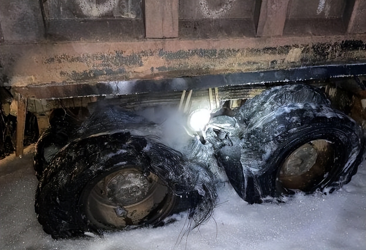 盘刹挂车轴头烫手正常吗,挂车轴头烫手正常吗