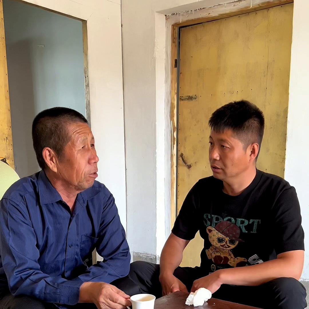 昌乐（二姐夫），拍视频以搞笑段子的形式，展现一些，父子...