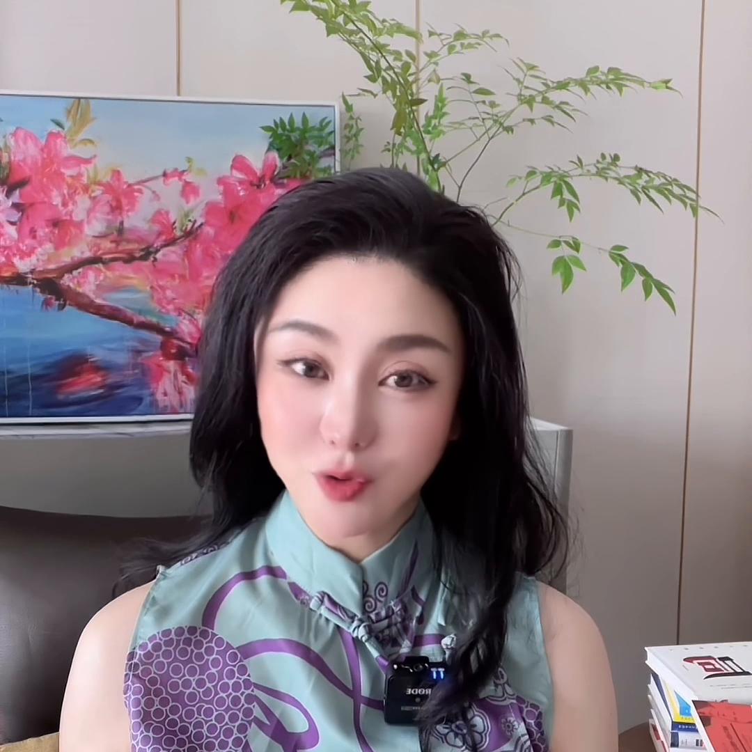 感情中太卑微的女生,在感情里卑微的女孩子怎么办