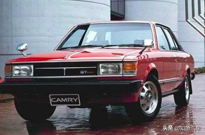 全球累销超2300万台，6、7、8代凯美瑞，谁更经典