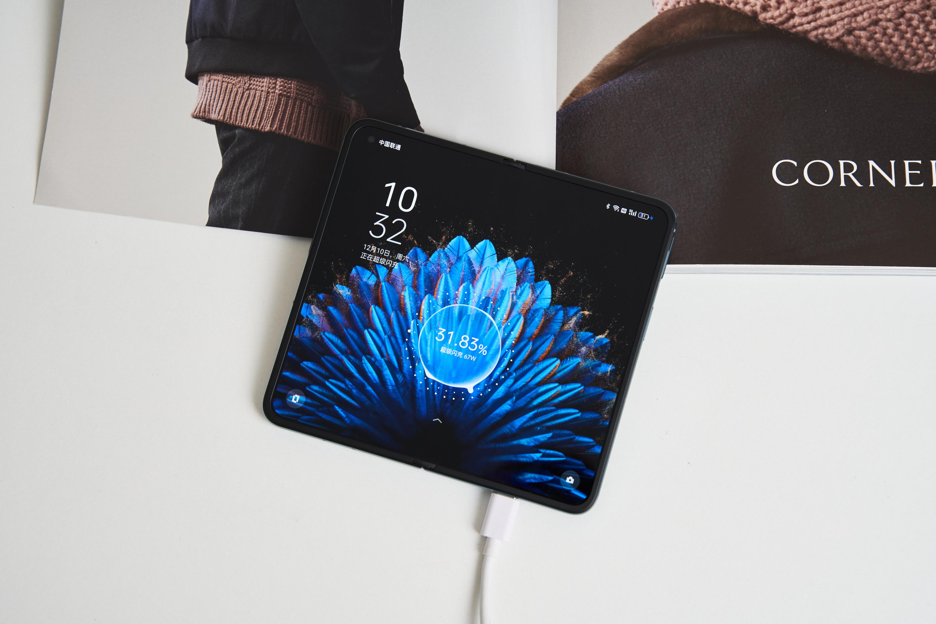 颠覆折叠行业的轻！OPPOFindN2上手，亮点比上代只多不少