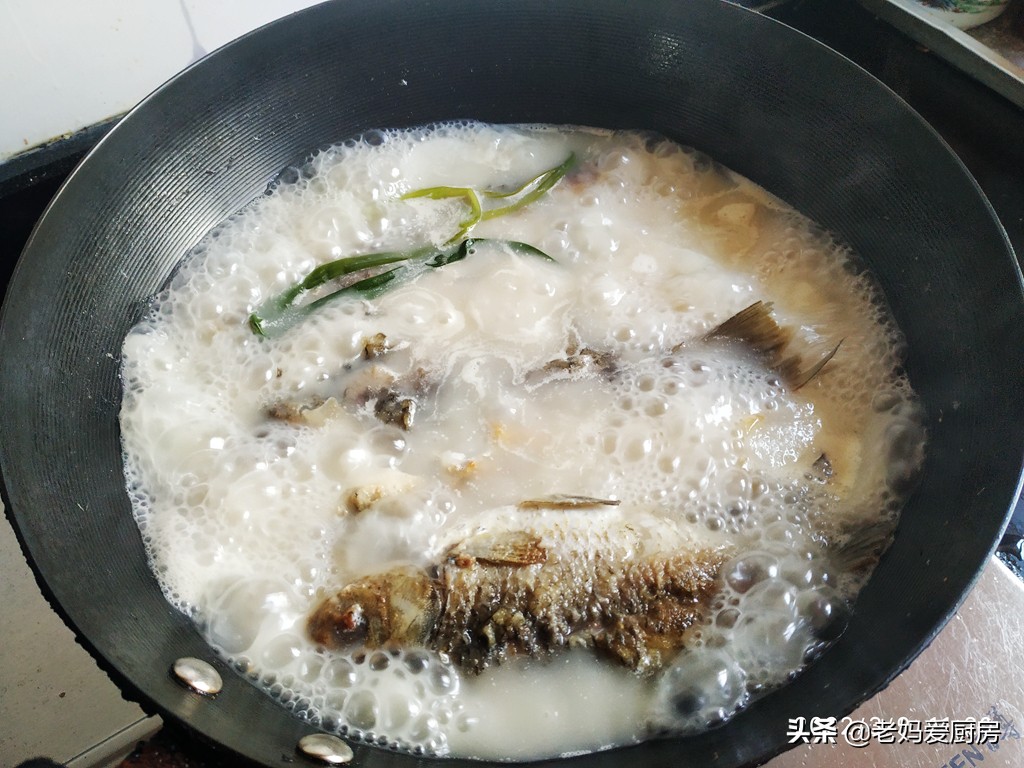 辅食山药鲫鱼汤,儿童鲫鱼山药汤
