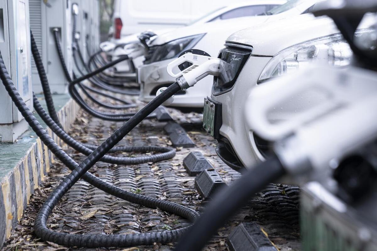 新能源电动汽车冬季用车指南,新能源纯电汽车需要注意什么