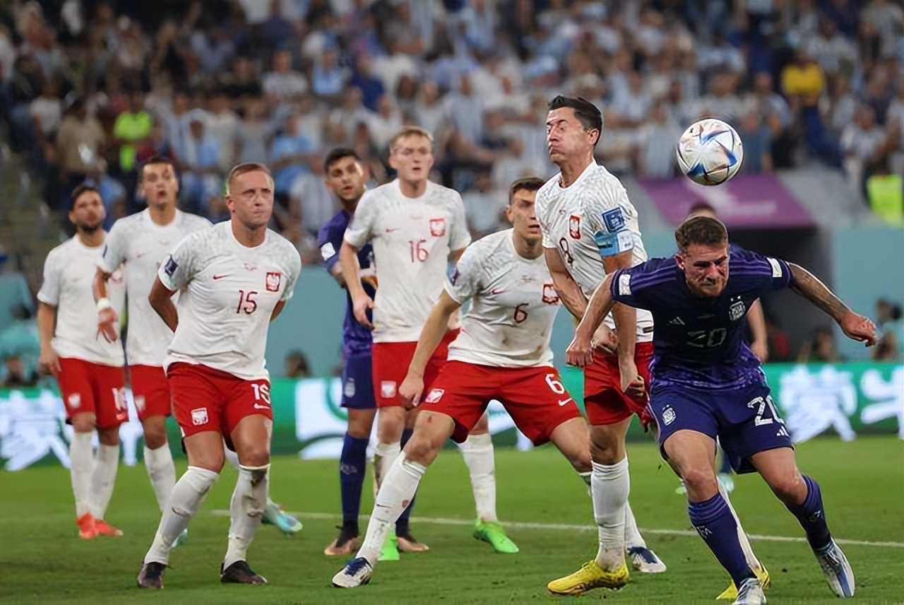 世界杯直播日本对克罗地亚比赛,世界杯日本对克罗地亚赛事回顾