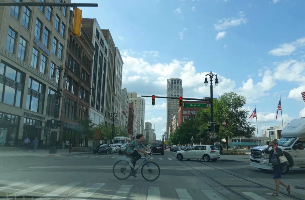 底特律是真实存在的城市吗,底特律以前有多繁华