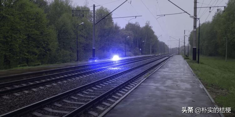 自然界最神奇的现象球状闪电,神秘的自然现象闪电球