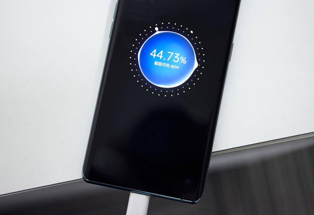 findx6年度旗舰备受期待,findx6越级对比