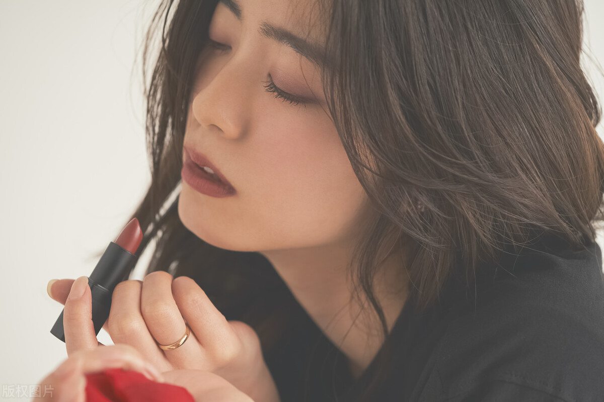 女性染上“性瘾”是一种怎样的体验？或许和你想象得不同！