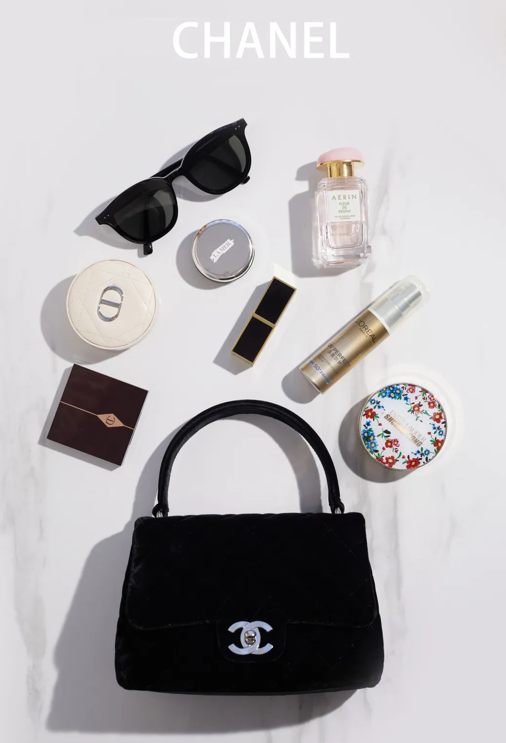 突袭明星翻包,女明星突袭各种现场