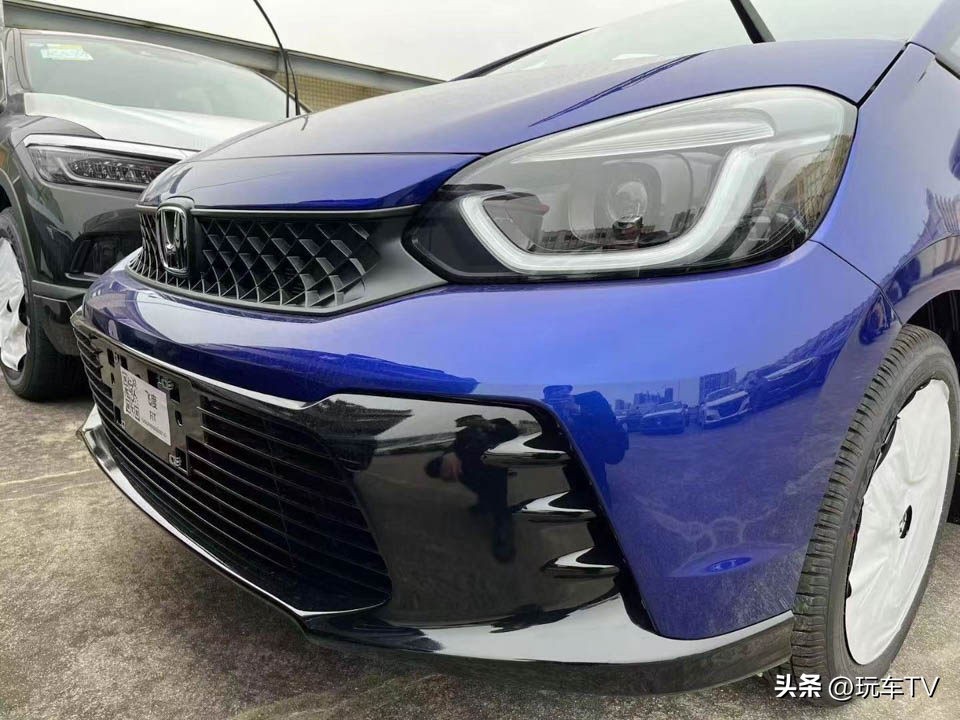 飞度发动机内部强化,飞度原版rs尾翼