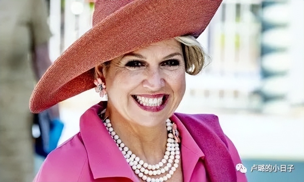 一对耳环价值36万,一对耳环一百万