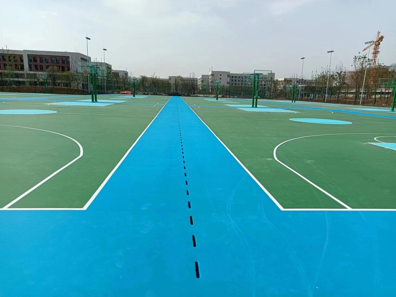 塑胶硅pu球场造价,硅pu球场基础不平怎么解决